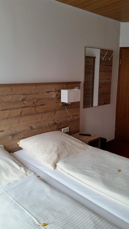 Hotel Alte Krone ทือบิงเงิน ห้อง รูปภาพ
