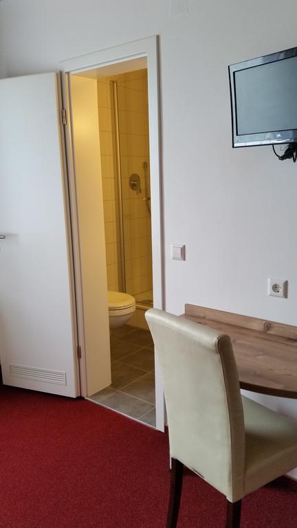 Hotel Alte Krone ทือบิงเงิน ห้อง รูปภาพ