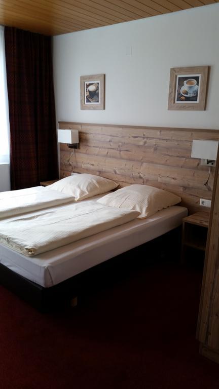 Hotel Alte Krone ทือบิงเงิน ห้อง รูปภาพ