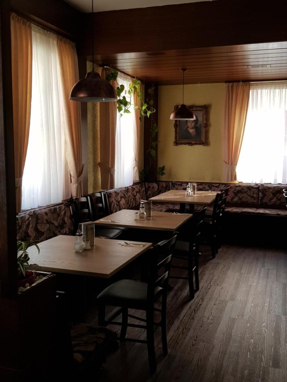 Hotel Alte Krone ทือบิงเงิน ภายนอก รูปภาพ